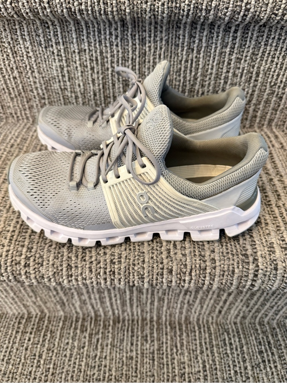 On Running Women's Light Gray Athletic Cloud Shoes